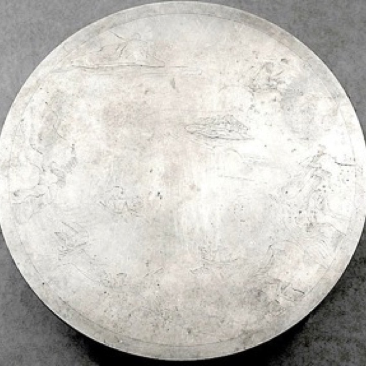 Bord 1931 (2/2)
Design Bj&ouml;rn Tr&auml;g&aring;rdh
Dekor Roland Kempe
Sannolikt Firma Svenskt Tenn